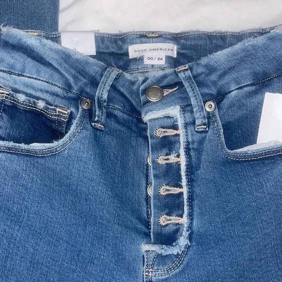 Good American - Picture 3 of 5